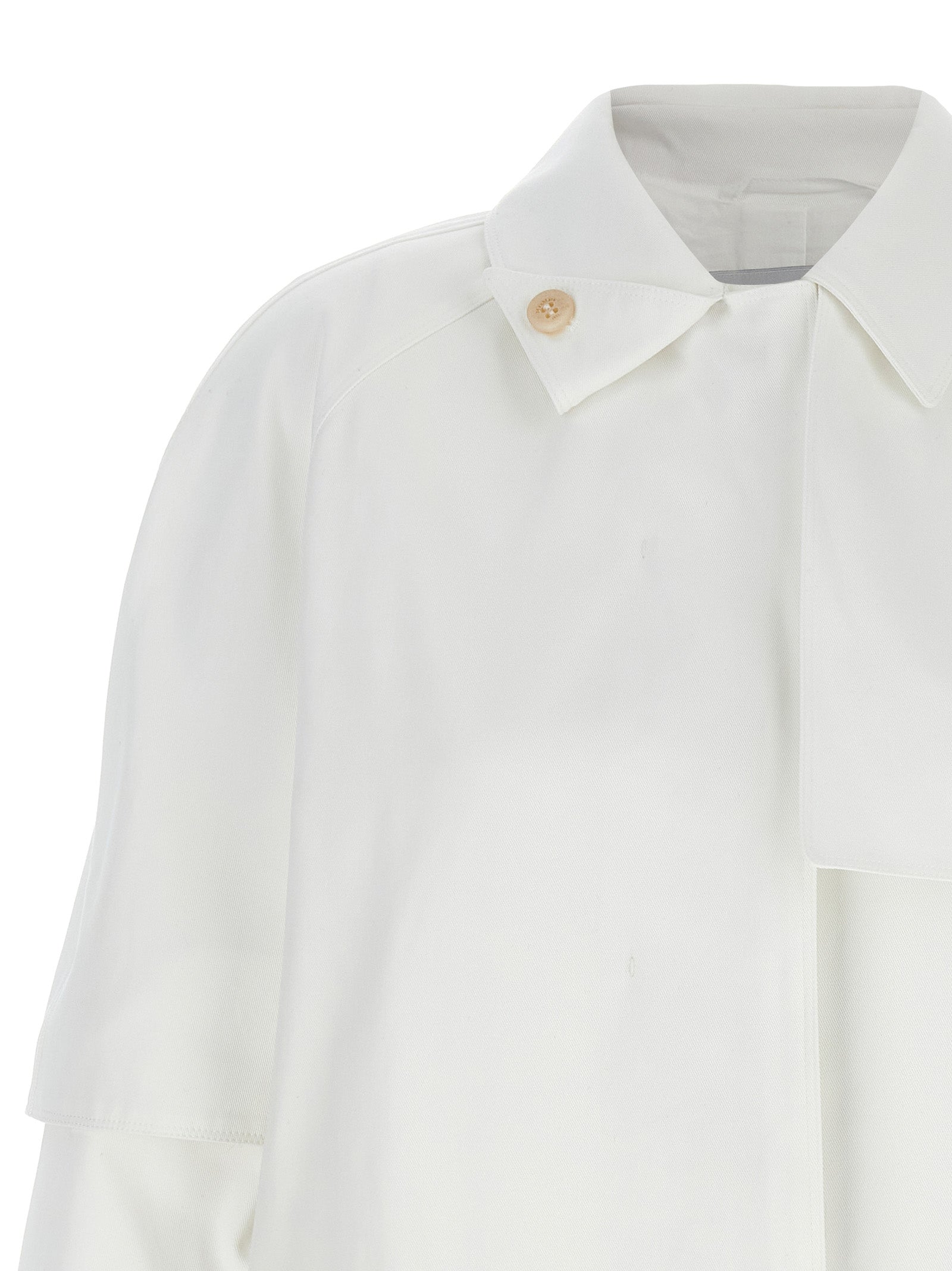 Trench Coat by Max Mara for women in cotton and white presents a exquisite silhouette, showcasing a exquisite shirt-collar neckline and functional water-resistant & pockets for an elevated aesthetic.