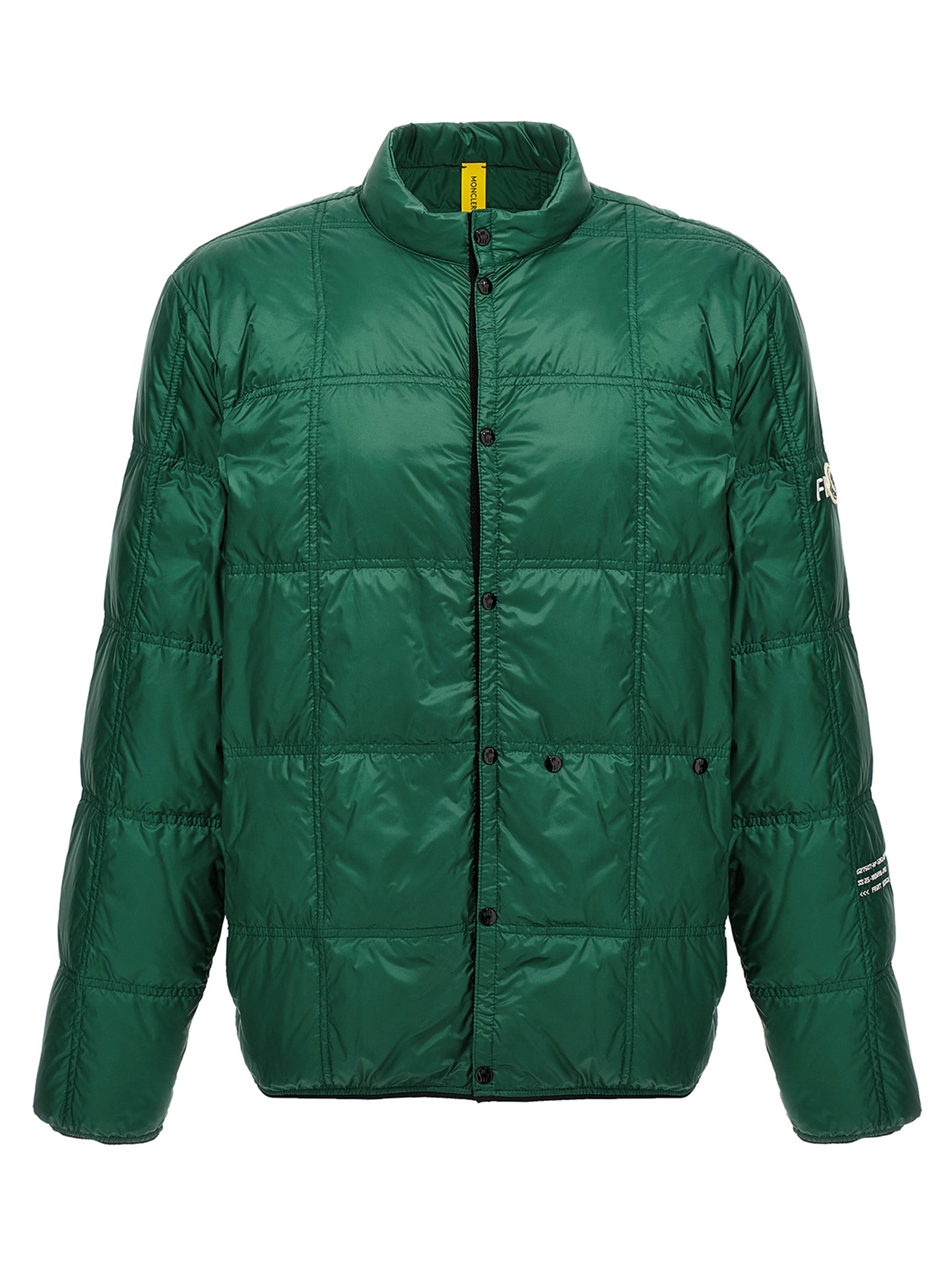 Puffer Jacket by MONCLER GENIUS for men in polyamide felt & feathers bicolour & green presents a effortlessly chic silhouette, showcasing a sophisticated high-neck neckline and premium insulated for a truly effortlessly chic finish.