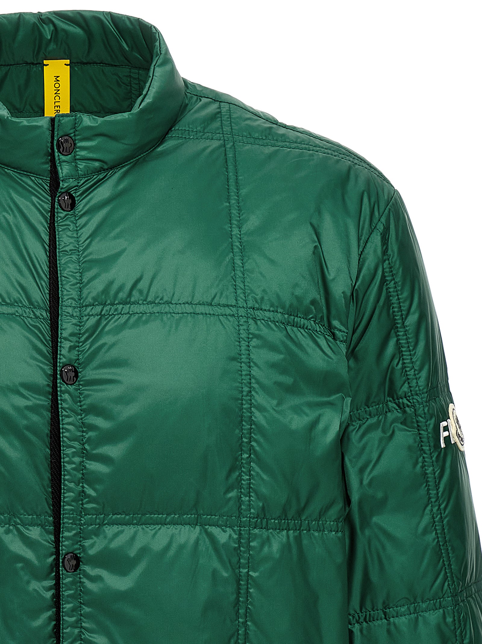 Puffer Jacket by MONCLER GENIUS for men in polyamide felt & feathers bicolour & green showcases a bohemian silhouette, artfully detailed with a bohemian high-neck neckline and signature insulated for a truly bohemian finish.