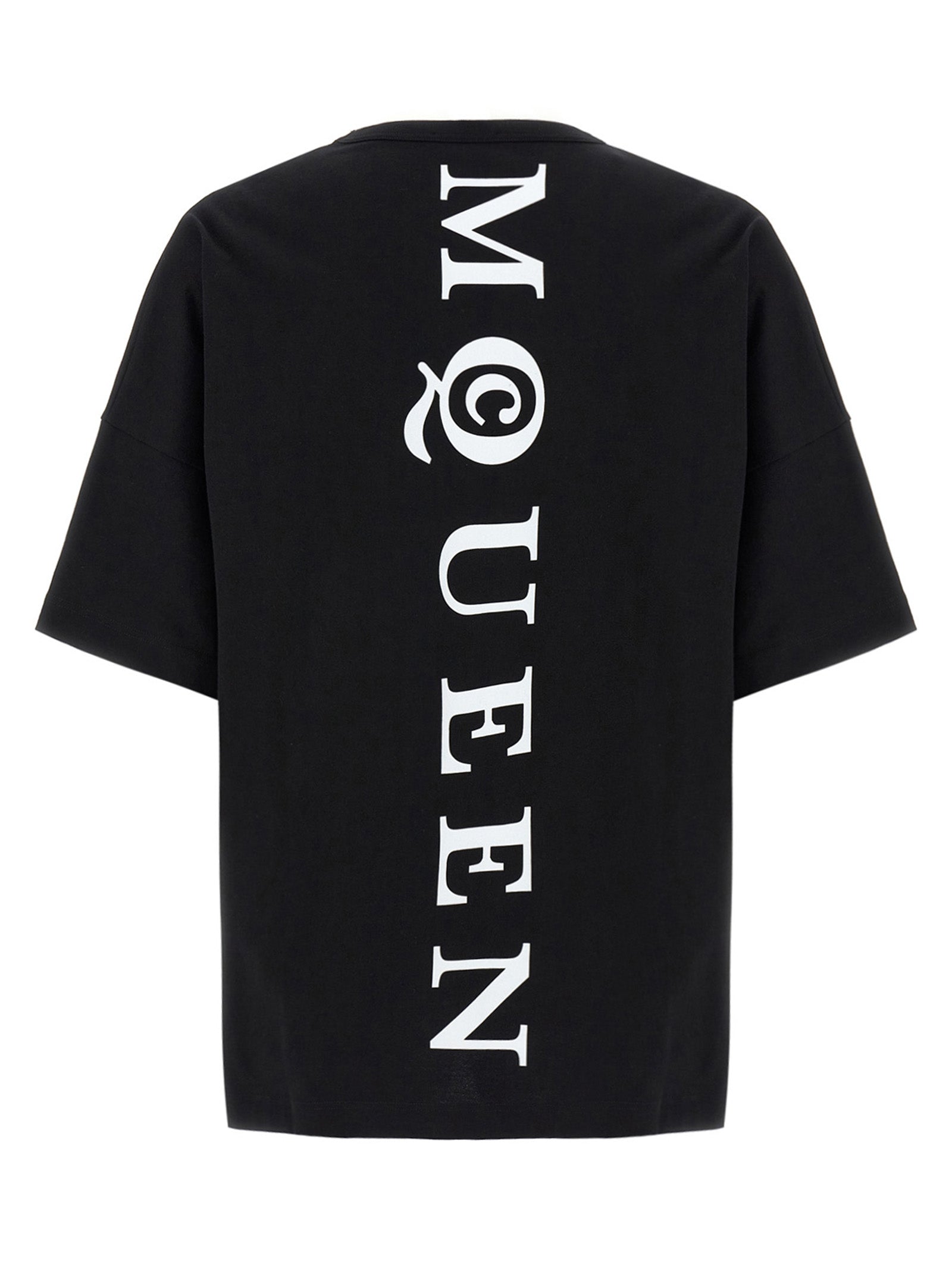T-Shirt by Alexander McQueen for men in cotton bicolour, black, white & print showcases a chic silhouette, artfully detailed with a chic crew neckline and for a chic finish.