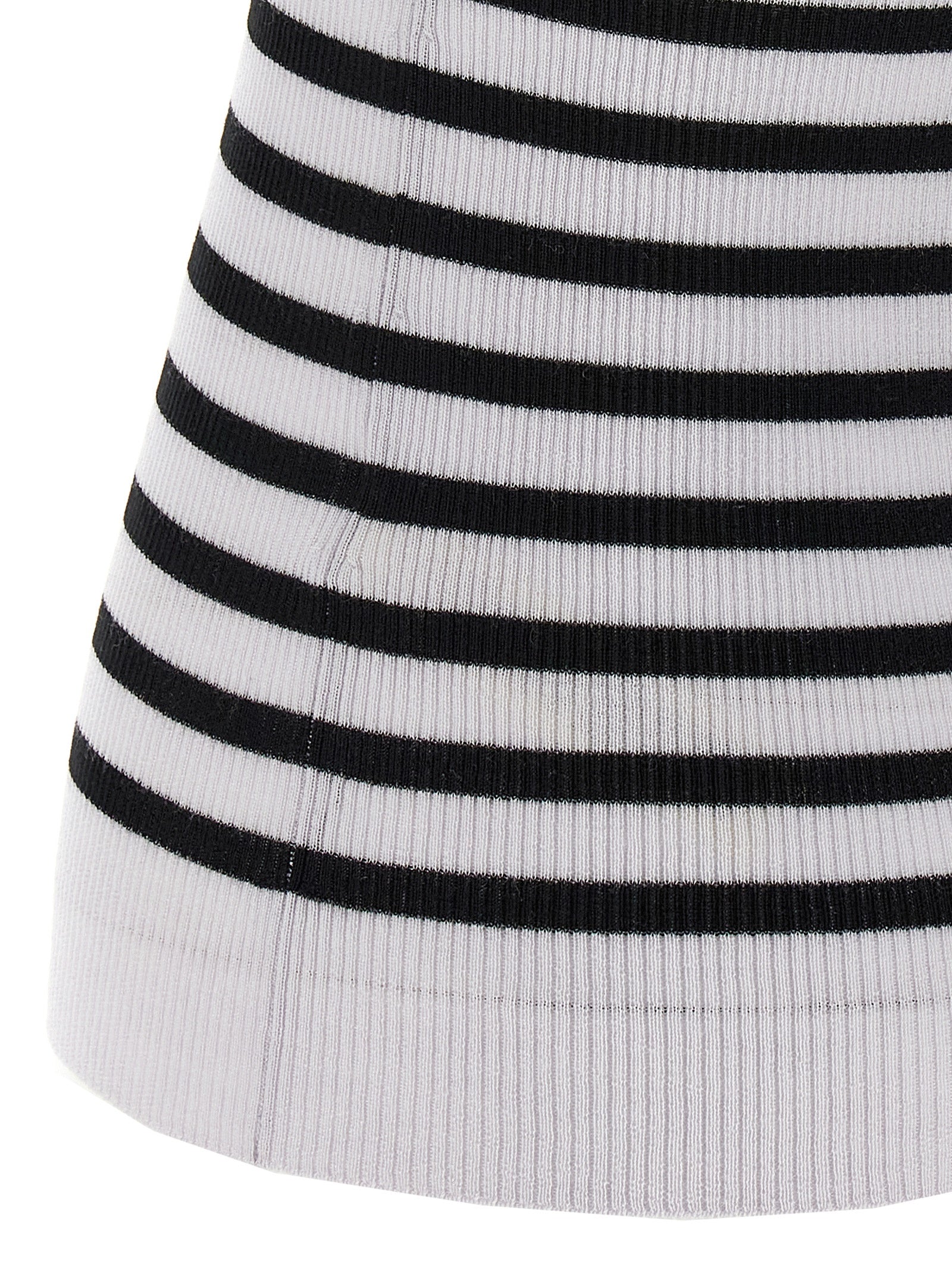 T-Shirt by Khaite for women in merino wool nylon & polyurethane bicolour, black & white features an on trend silhouette, perfectly showcasing a on trend and for an elevated aesthetic.