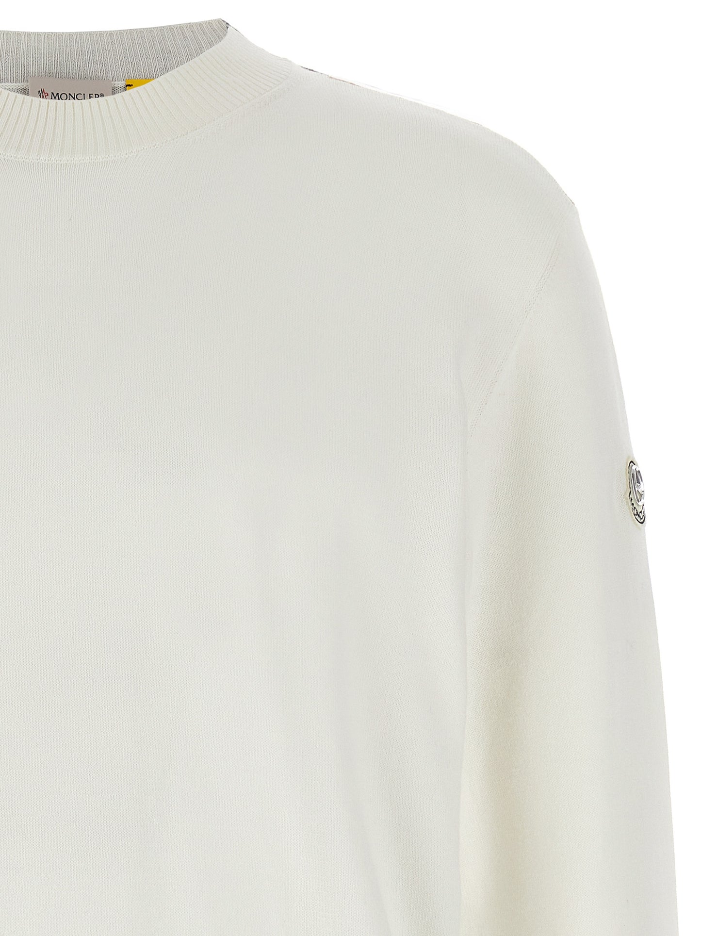 Cardigan by MONCLER GENIUS for men in cotton white, signature & print presents a textural silhouette, artfully finished with a textural and for a sophisticated, textural look.