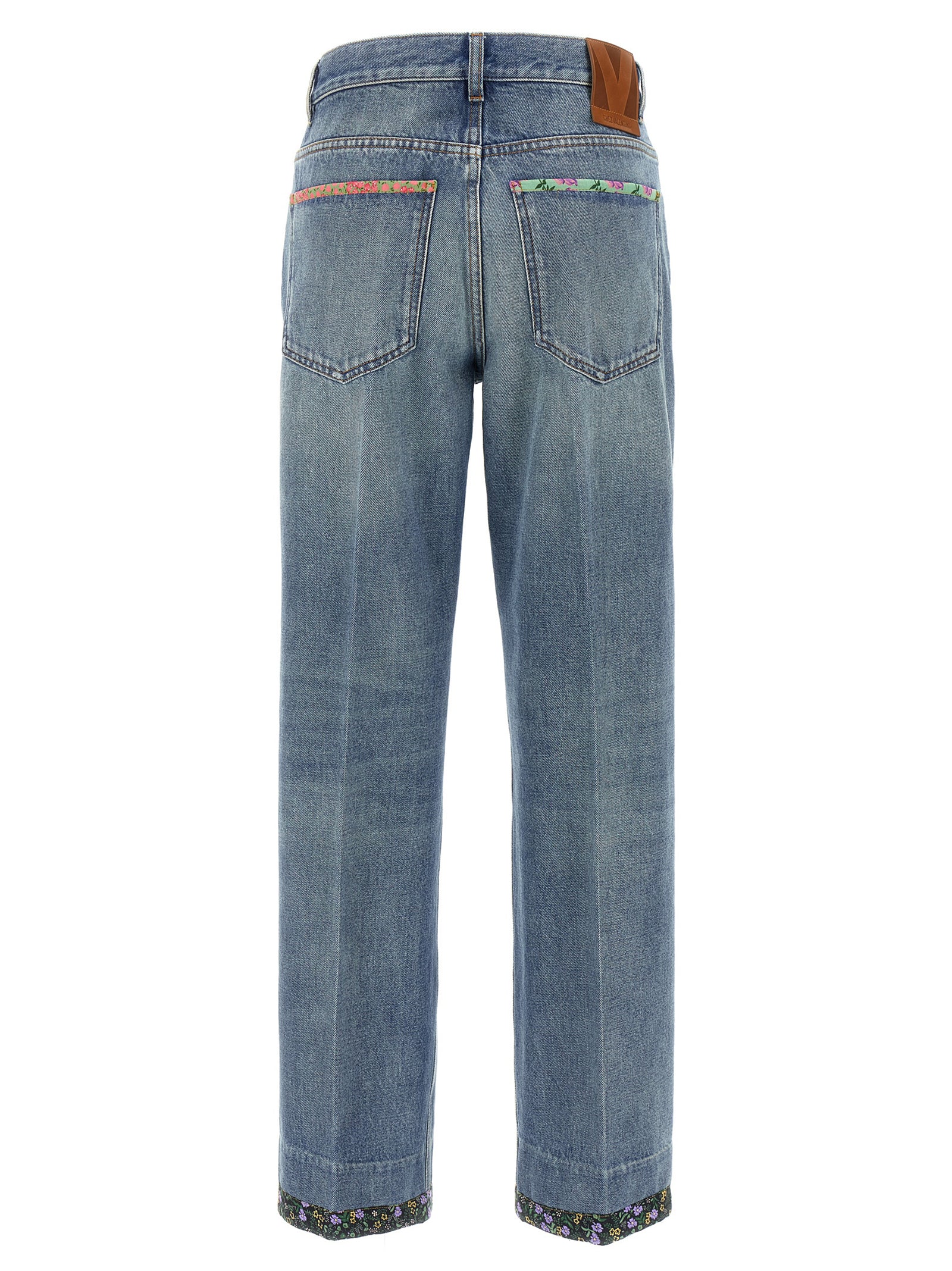 Jeans by Valentino Garavani for women in cotton denim blue & floral features an sophisticated and with a precise long, creating a sophisticated and sophisticated silhouette.