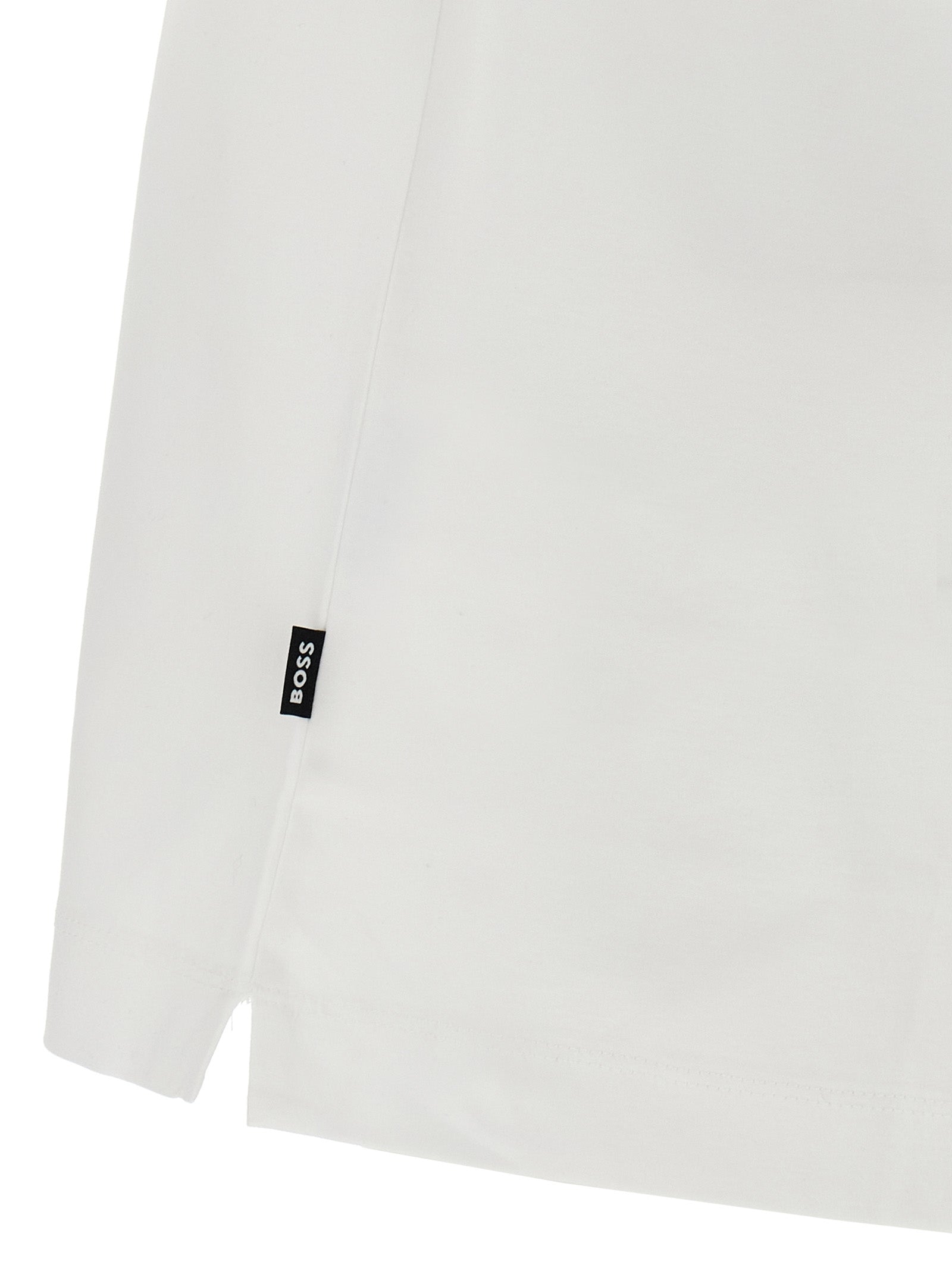 T-Shirt by Hugo Boss for men in cotton white features a plush silhouette, showcasing a sophisticated and for a truly plush finish.