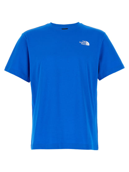 T-Shirt by The North Face for men in cotton blue & print showcases a dramatic silhouette, elegantly detailed with a dramatic crew neckline and short-sleeve for a truly dramatic finish.