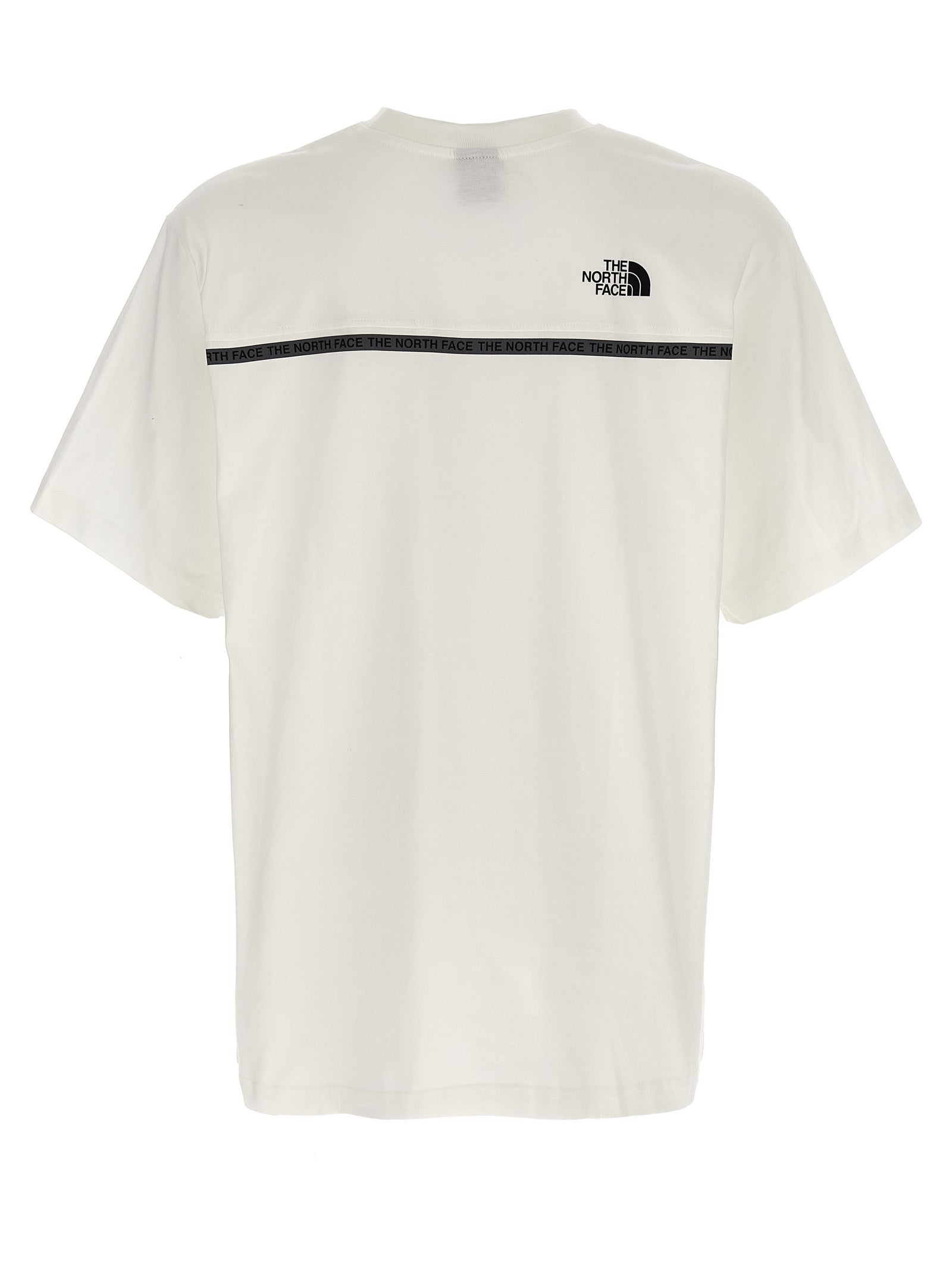 T-Shirt by The North Face for men in cotton bicolour, black & white showcases a dramatic silhouette, elegantly detailed with a dramatic crew neckline and for a truly dramatic finish.