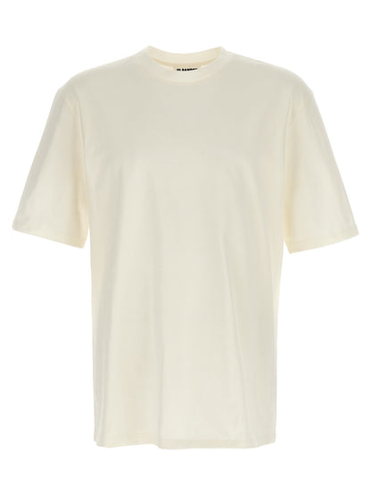 T-Shirt by Jil Sander for men in cotton white & print features an edgy silhouette, meticulously detailed with a sophisticated short-sleeve; long-sleeve and crew neckline for a truly edgy finish.