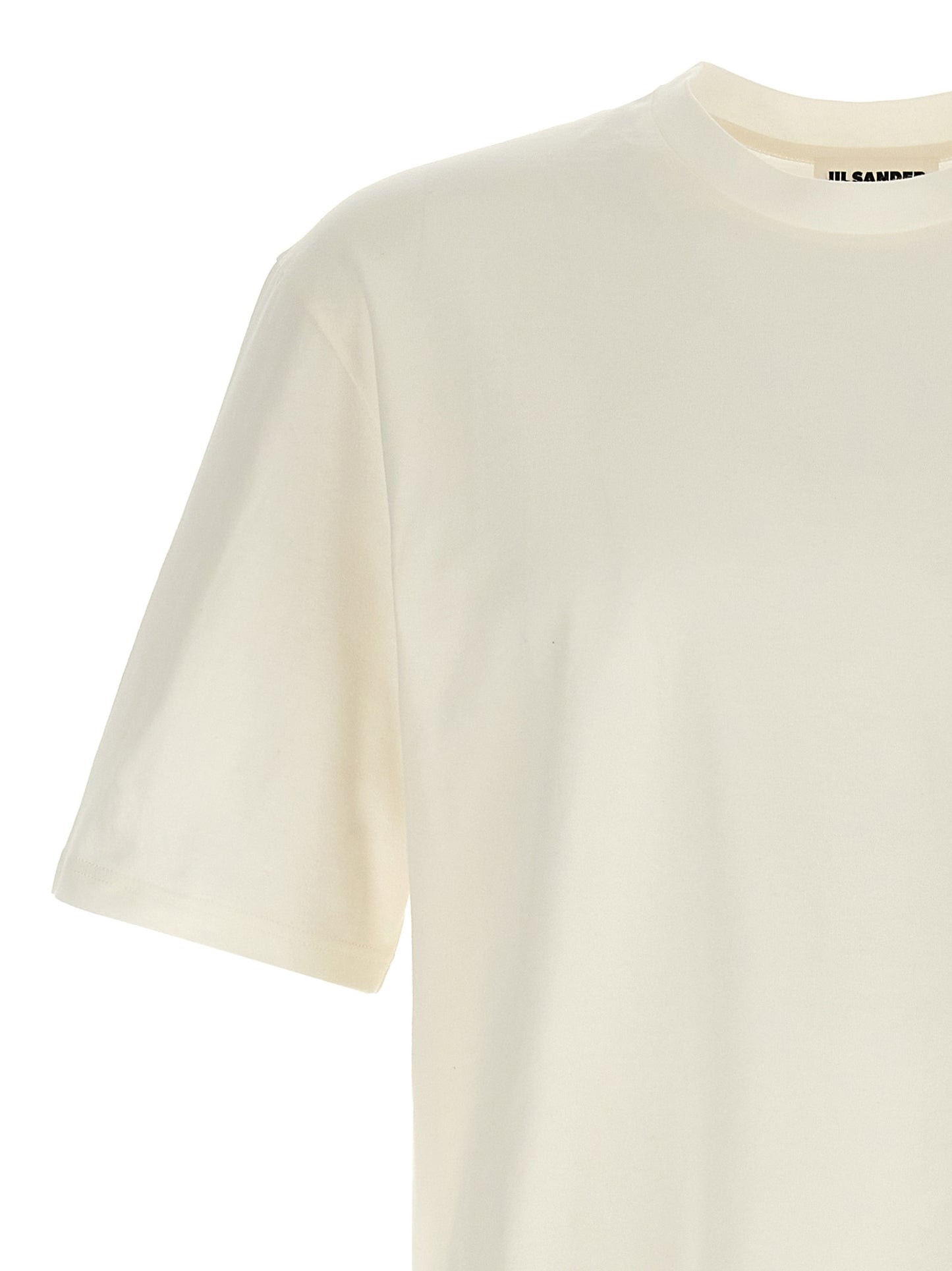 T-Shirt by Jil Sander for men in cotton white & print features an on trend silhouette, perfectly showcasing a on trend and crew neckline for an elevated aesthetic.