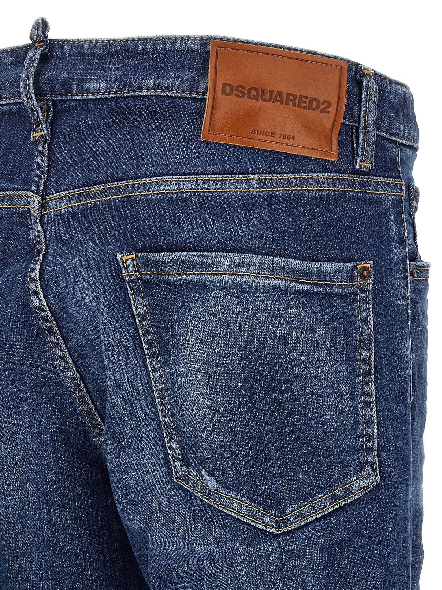 Jeans by Dsquared² for men in stretch polyester denim cotton blue features an sophisticated and slim with a precise long, creating a sophisticated and sophisticated silhouette.