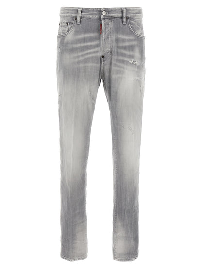 Jeans by Dsquared² for men in stretch denim cotton gray features an sophisticated and straight-leg with a precise long, creating a sophisticated and sophisticated silhouette.