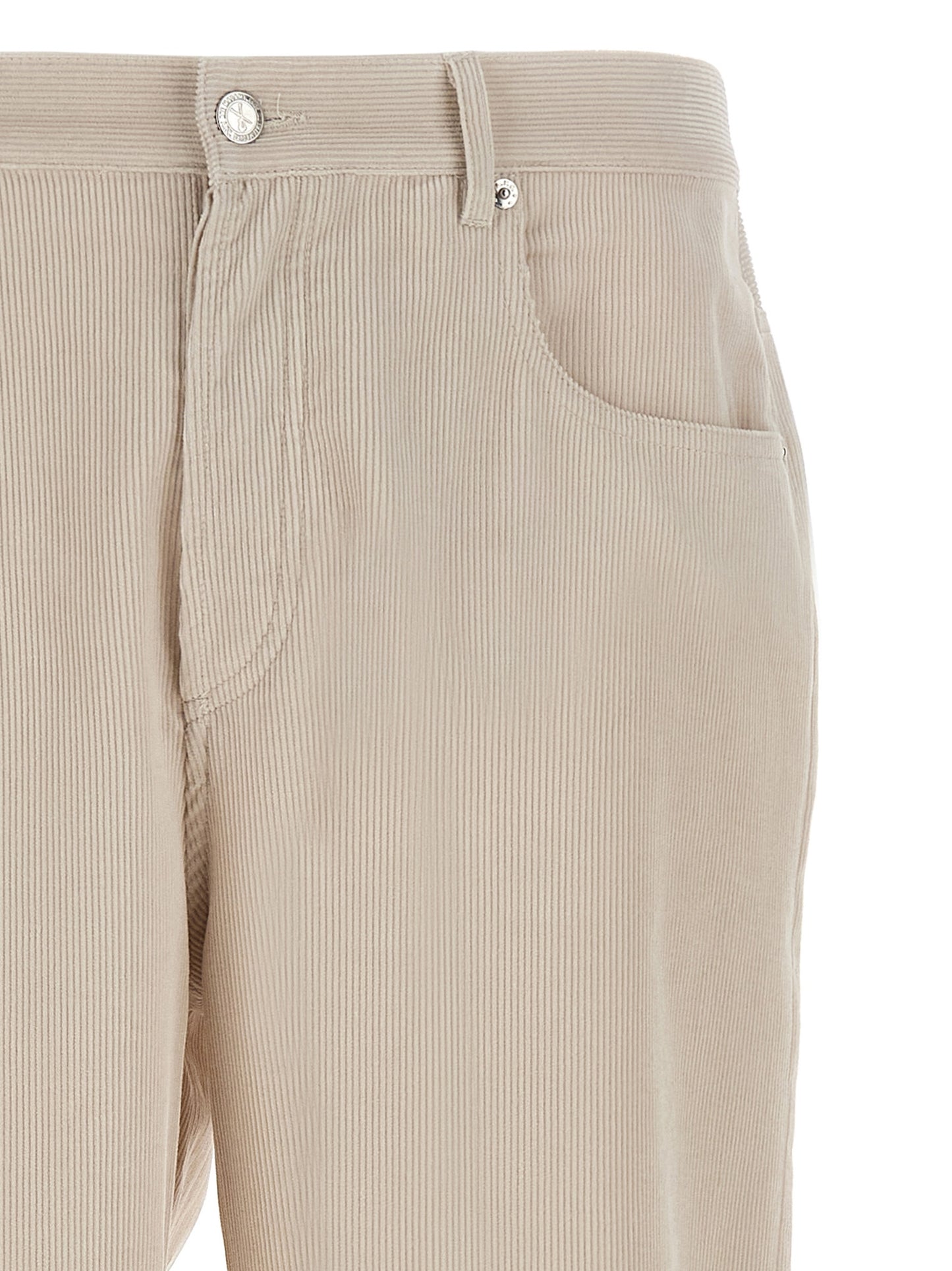 Casual Pants by A.P.C. for men in cotton corduroy white features an sophisticated and straight-leg with a precise long, creating a sophisticated and sophisticated silhouette.