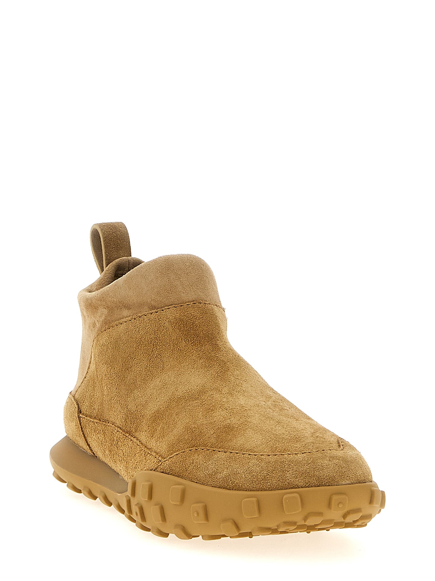 Sneakers by Jil Sander for women in suede calfskin leather beige presents a sumptuous silhouette, artfully capturing the essence of the Women's Fashion Suede Calfskin Leather Sneakers with its sumptuous fashion style design.