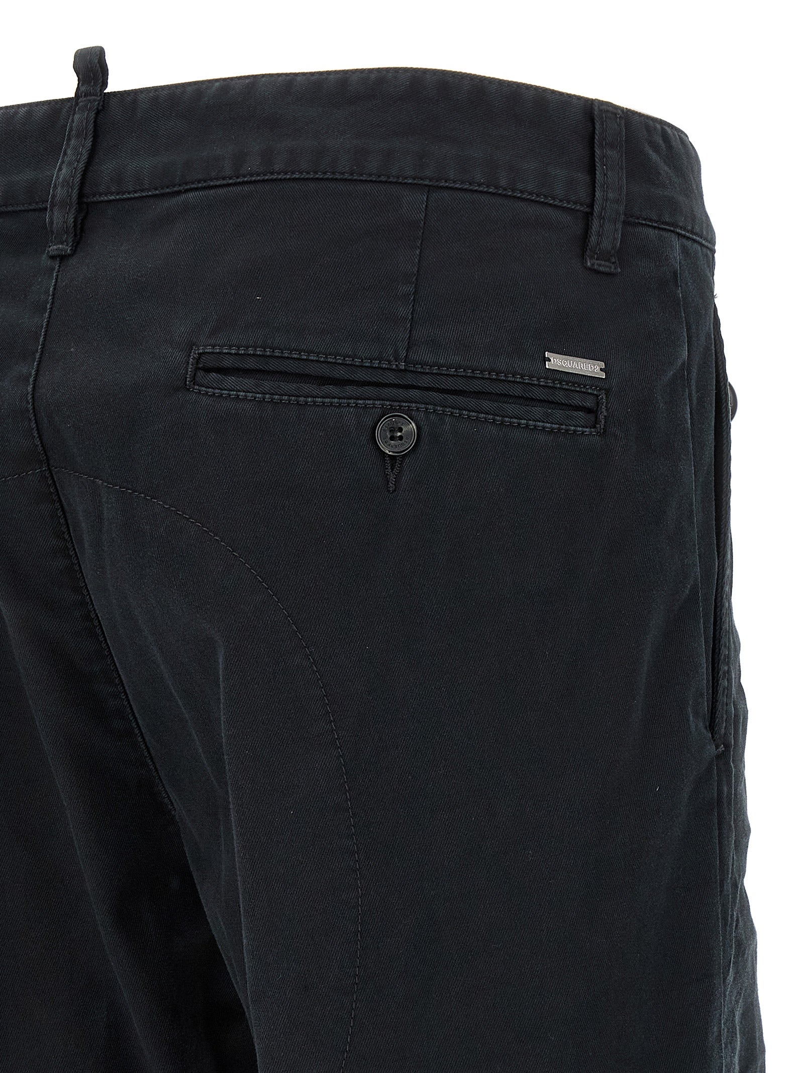 Chinos Pants by Dsquared² for men in stretch cotton black features an perennial and long, expertly tailored with a perennial for a refined silhouette.