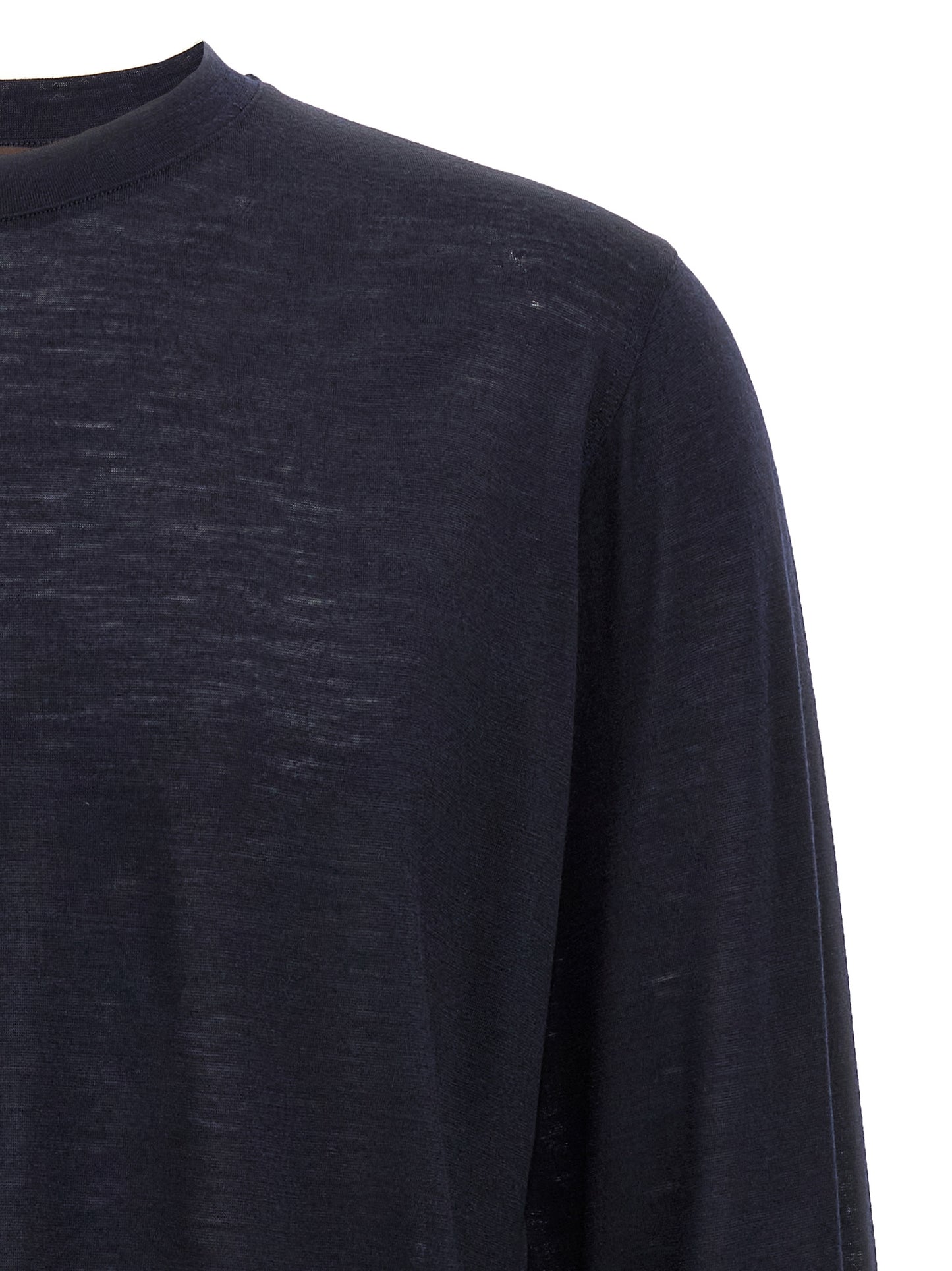 Activewear T-Shirt by ZANONE for men in virgin wool blue features an contemporary design with , a length, and a contemporary crew neckline.