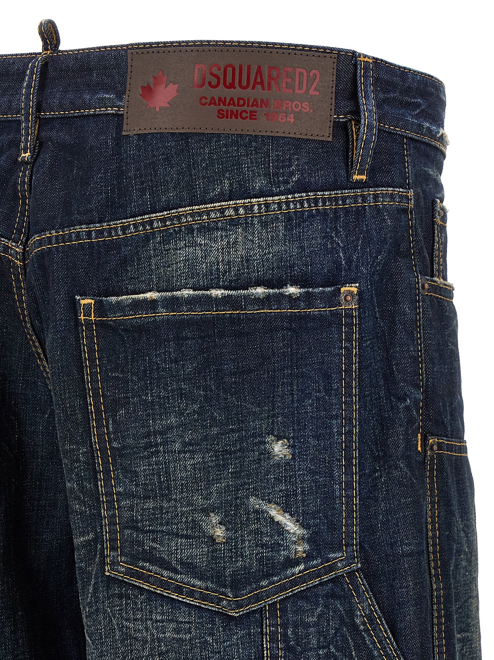 Jeans by Dsquared² for men in denim cotton blue & signature features a refined silhouette with a refined straight-leg, defined by a and a refined long for a refined finish.