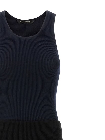 Dress by Balenciaga for women in cotton black features an eye catching silhouette with a sophisticated round neckline, elegant , and a refined maxi long for a eye catching aesthetic.