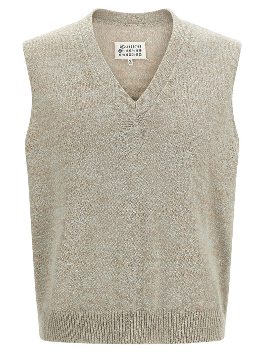 Sweater by Maison Margiela for men in polyamide & cotton beige & signature showcases a sumptuous silhouette, artfully finished with a sumptuous v-neck neckline and sleeveless for a sophisticated, sumptuous look.