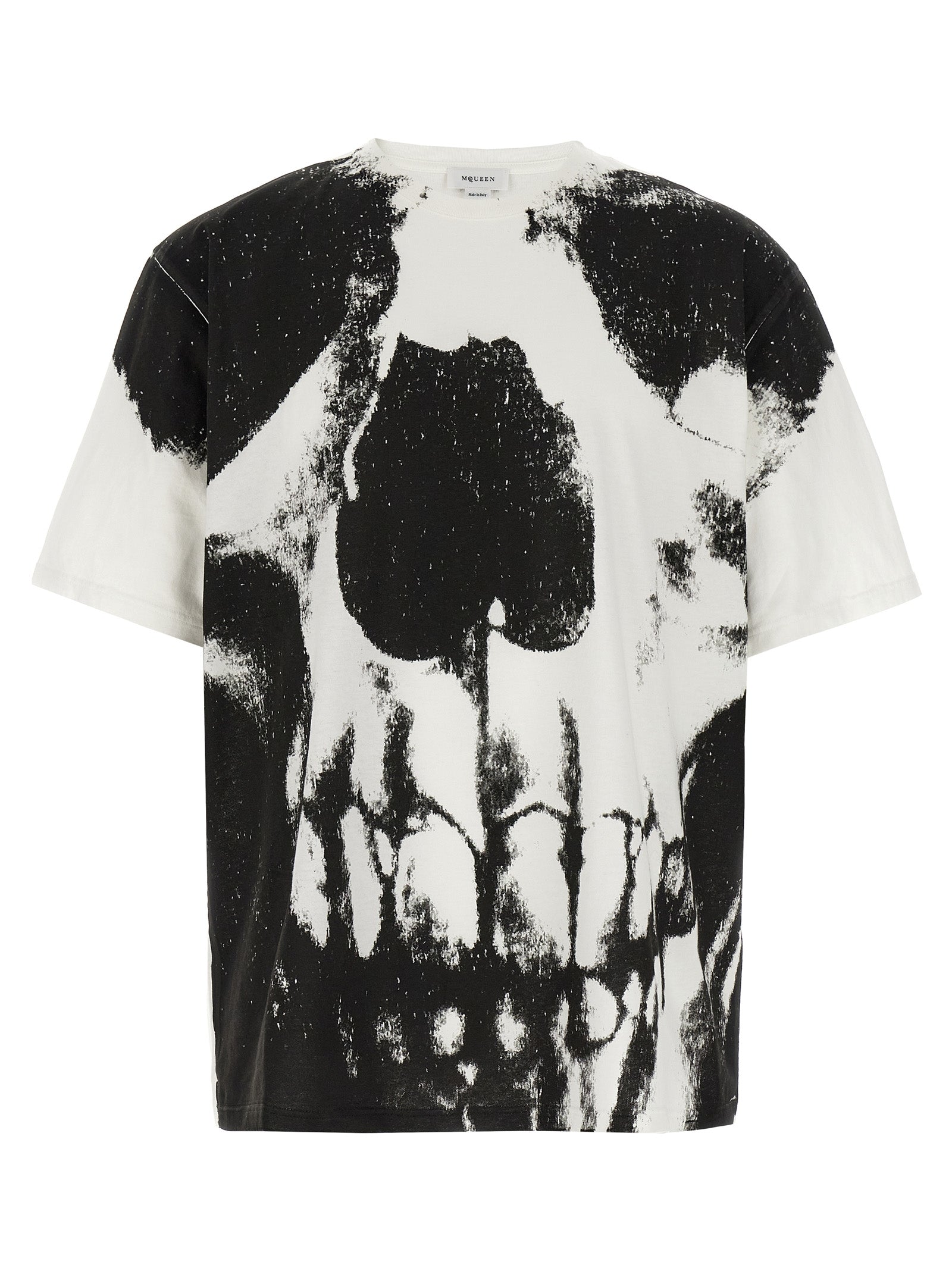 T-Shirt by Alexander McQueen for men in cotton bicolour, black, white & print showcases a fashionable silhouette, elegantly detailed with a fashionable short-sleeve and crew neckline for a sophisticated, high-fashion look.