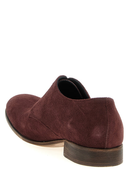 This Lace-Up Shoes by JULIAN for men in suede leather bordeaux features an exquisite silhouette from the Men's Suede Leather Lace-Up Shoes collection, defined by a sophisticated and elegant .