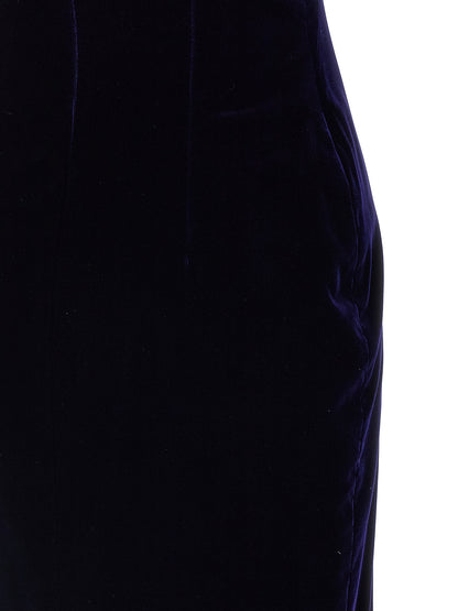 Dress by Tom Ford for women in viscose cupro velvet blue features an magnificent silhouette, artfully detailed with a magnificent and that flows into an magnificent midi.
