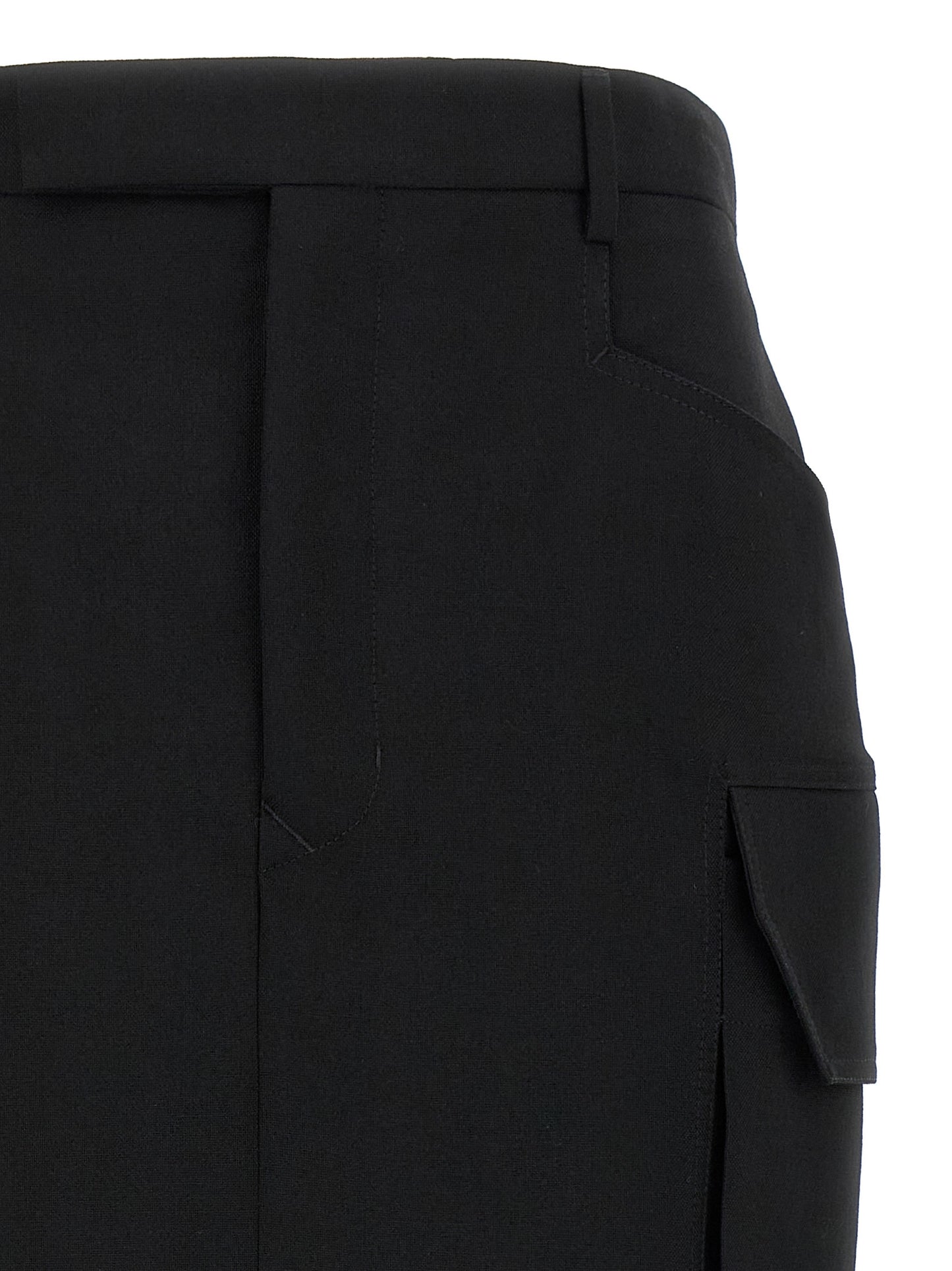 Skirt by Rick Owens for women in cupro wool black features a captivating silhouette, showcasing the captivating Women's Cupro Wool Midi Skirt design with a sophisticated midi for a captivating look.