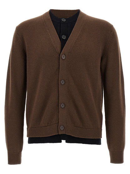 Cardigan by J.W.Anderson for men in cashmere brown showcases a captivating silhouette, artfully detailed with a captivating and round v-neck neckline for a truly sophisticated captivating look.