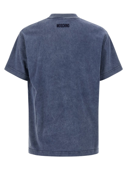 T-Shirt by Moschino for men in cotton blue showcases a unassuming silhouette, artfully detailed with a refined crew neckline and unassuming for a sophisticated, contemporary look.