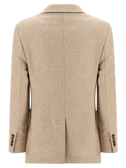 This Blazer by Max Mara for women in cashmere & alpaca wool beige & camel presents a tailored silhouette, meticulously tailored with a tailored split neckline and distinctive for a tailored finish.