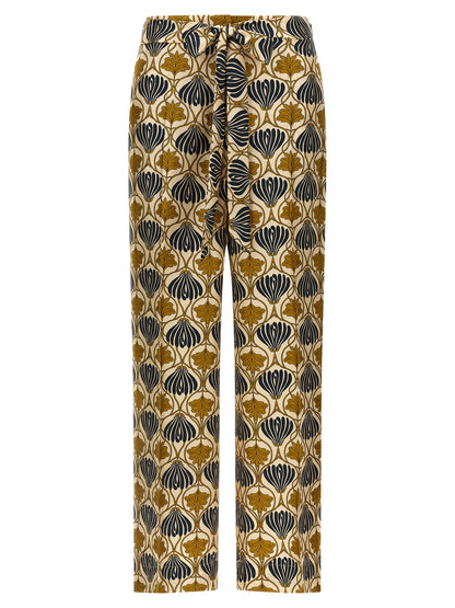 Trousers by Max Mara for women in silk bicolour, yellow & print features an on trend silhouette, showcasing a sophisticated straight-leg & cropped with a cropped and for an on trend finish.