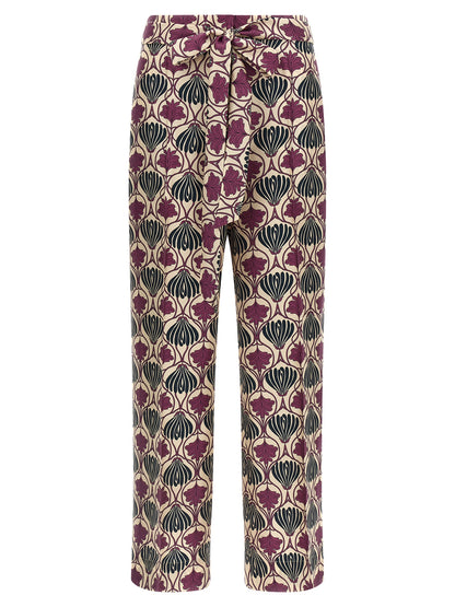 Trousers by Max Mara for women in silk purple & print features a artisanal silhouette, showcasing a sophisticated straight-leg & cropped with a cropped and for a artisanal finish.