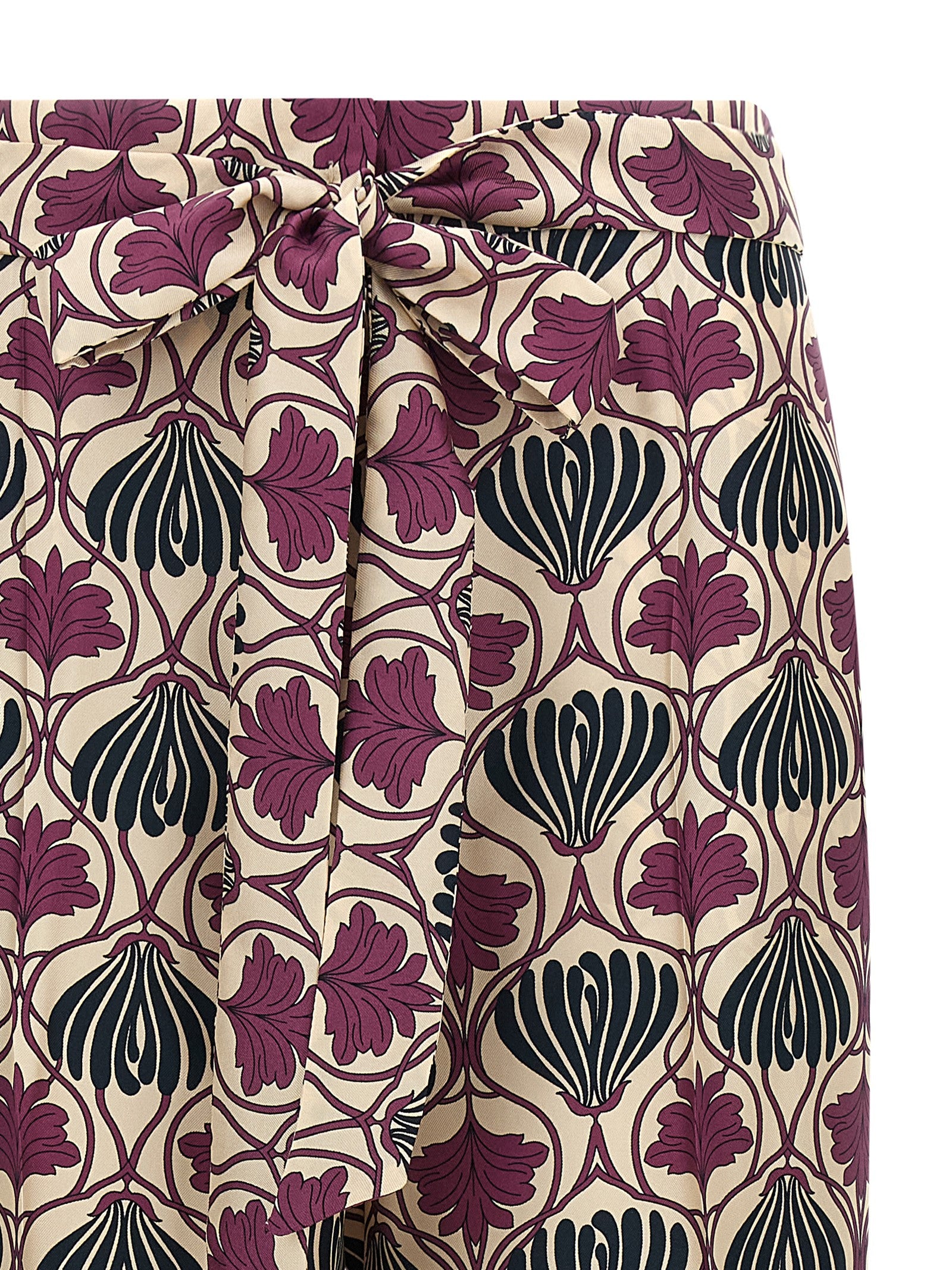 Trousers by Max Mara for women in silk purple & print features an sartorial silhouette, showcasing a precise straight-leg & cropped and cropped with a sartorial for a refined look.