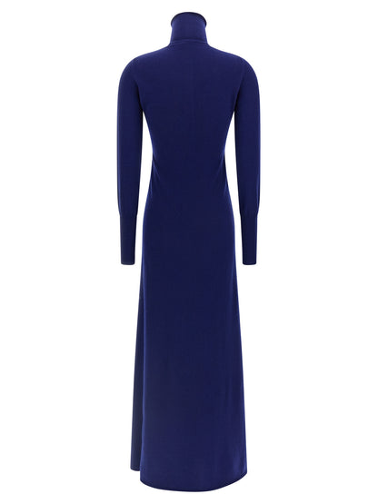 Dress by Tom Ford for women in cashmere blue showcases a striking silhouette, elegantly detailed with a , refined , and a striking long for a striking finish.