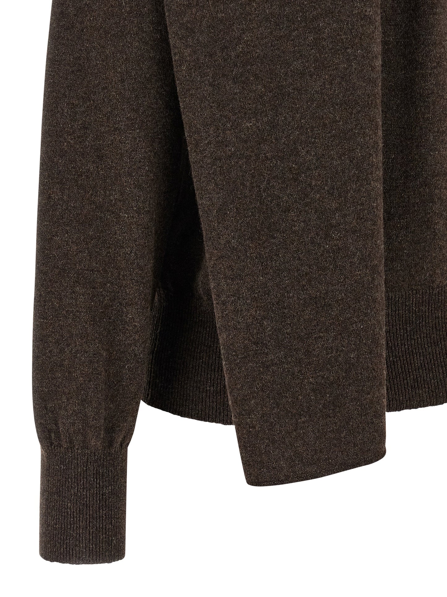 Cardigan by Ferragamo for women in cashmere brown features an impeccable silhouette, showcasing a sophisticated and detail for a truly impeccable finish.
