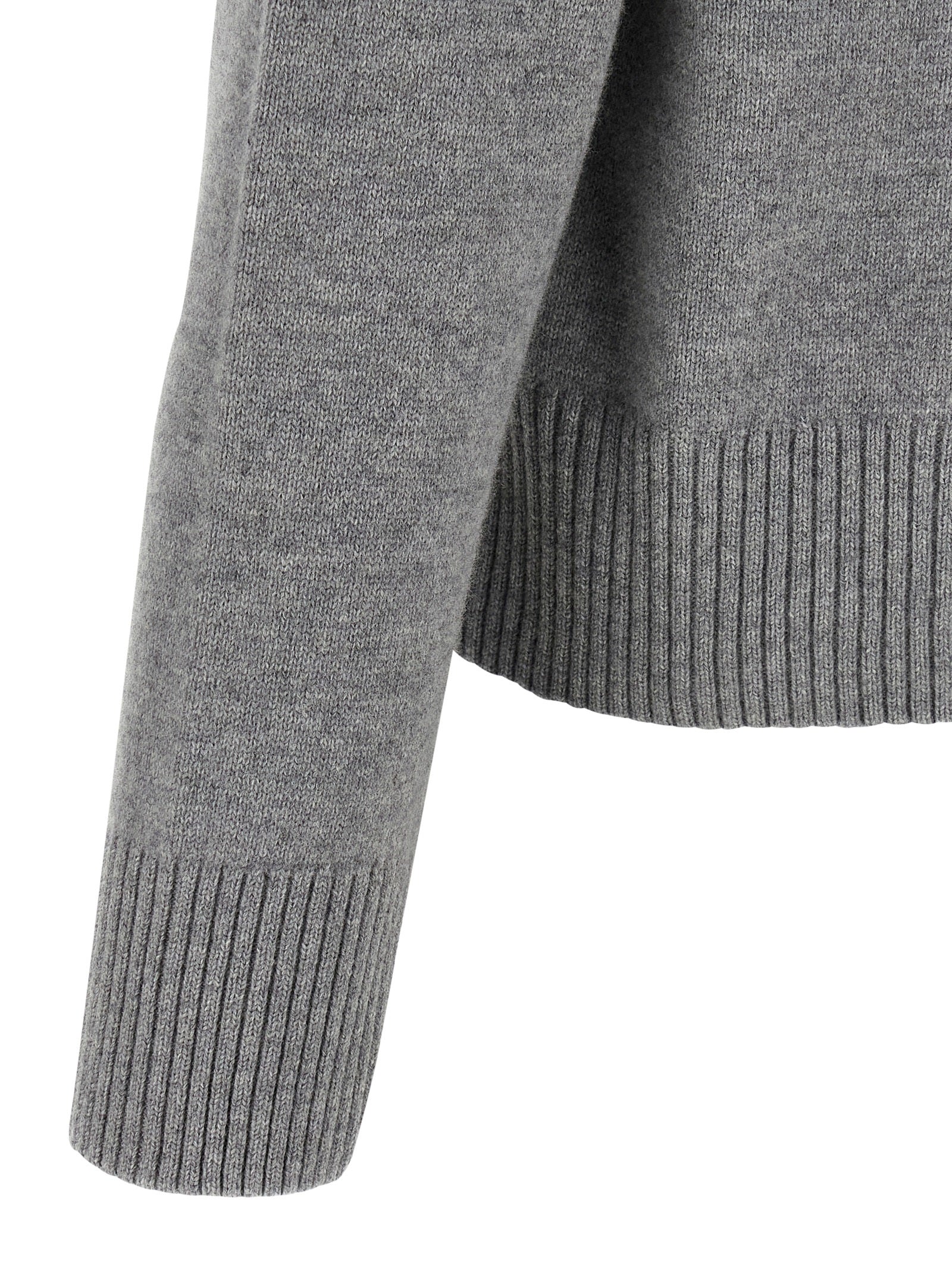Cardigan by Ami Paris for men in cashmere gray features an crisp silhouette, showcasing a sophisticated and detail for a truly crisp finish.