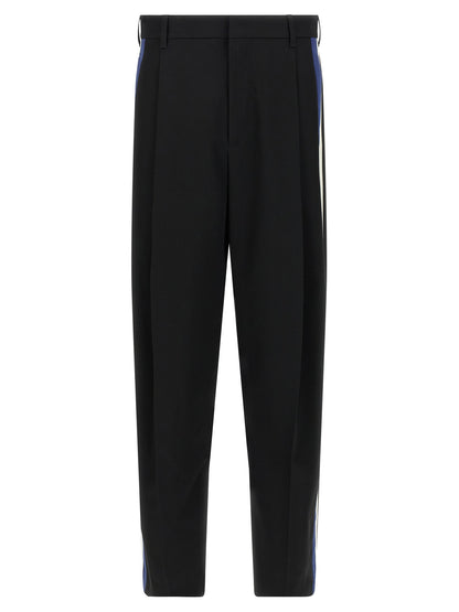 Trousers by Marni for men in virgin wool black presents a smart silhouette, meticulously detailed with a smart straight-leg, a smart long, and a smart .