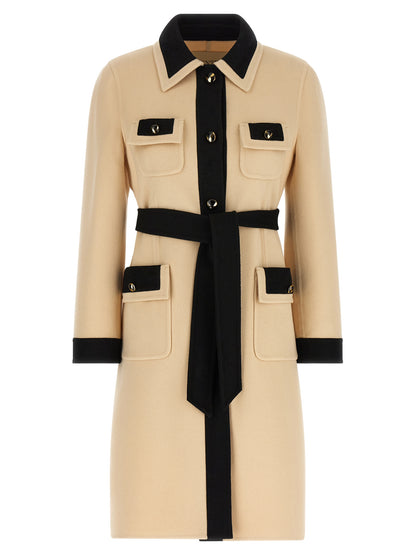 Overcoat by Valentino Garavani for women in cashmere virgin wool beige showcases a enveloping silhouette, detailed with distinctive pockets and a enveloping .