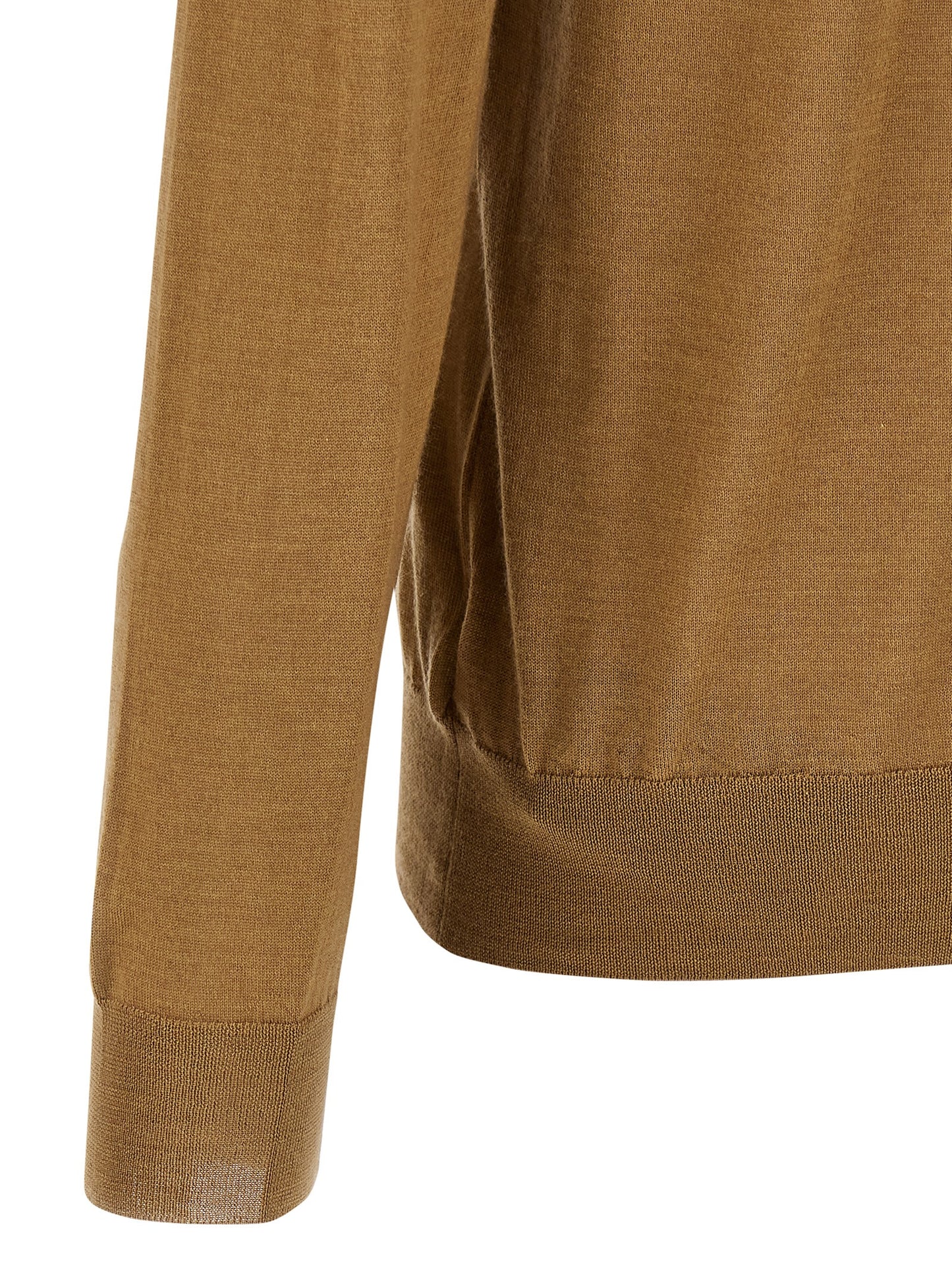 Polo Shirt by ZANONE for men in cashmere silk beige presents a crisp silhouette, artfully detailed with a crisp and crisp .