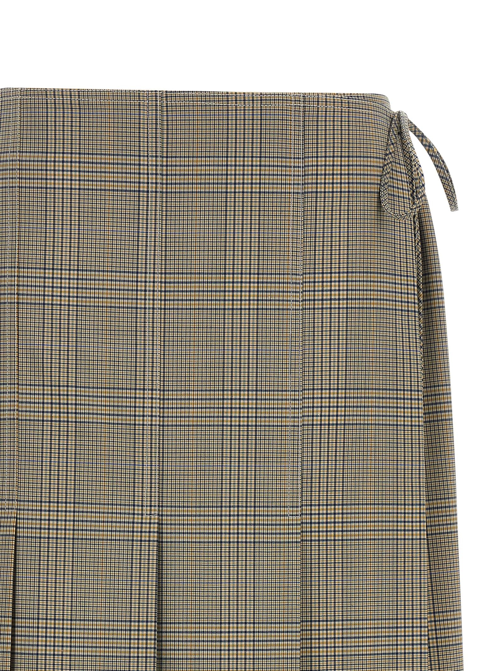 Skirt by Marni for women in polyester & virgin wool gray showcases a sultry silhouette, elegantly defined by its midi and the sophisticated sultry design of the Women's Polyester & Virgin Wool Midi Skirt.