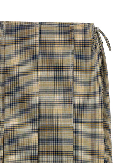Skirt by Marni for women in polyester & virgin wool gray showcases a sultry silhouette, elegantly defined by its midi and the sophisticated sultry design of the Women's Polyester & Virgin Wool Midi Skirt.