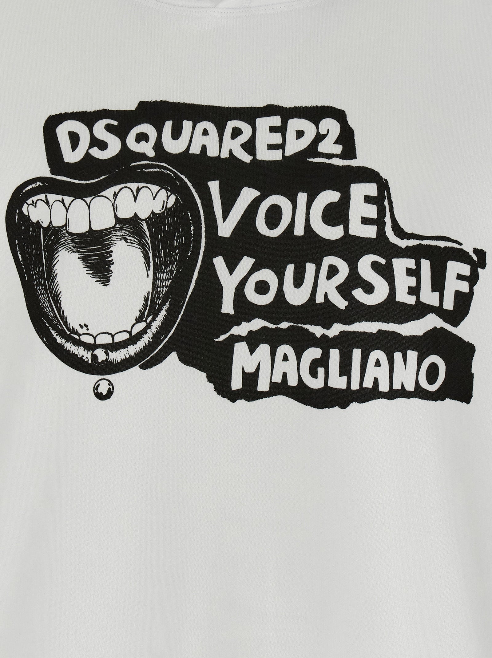 Sweatshirt Hoodie by Dsquared² for men in cotton bicolour, black, white & print features an avant-garde silhouette, showcasing a sophisticated and detail for a truly avant-garde finish.