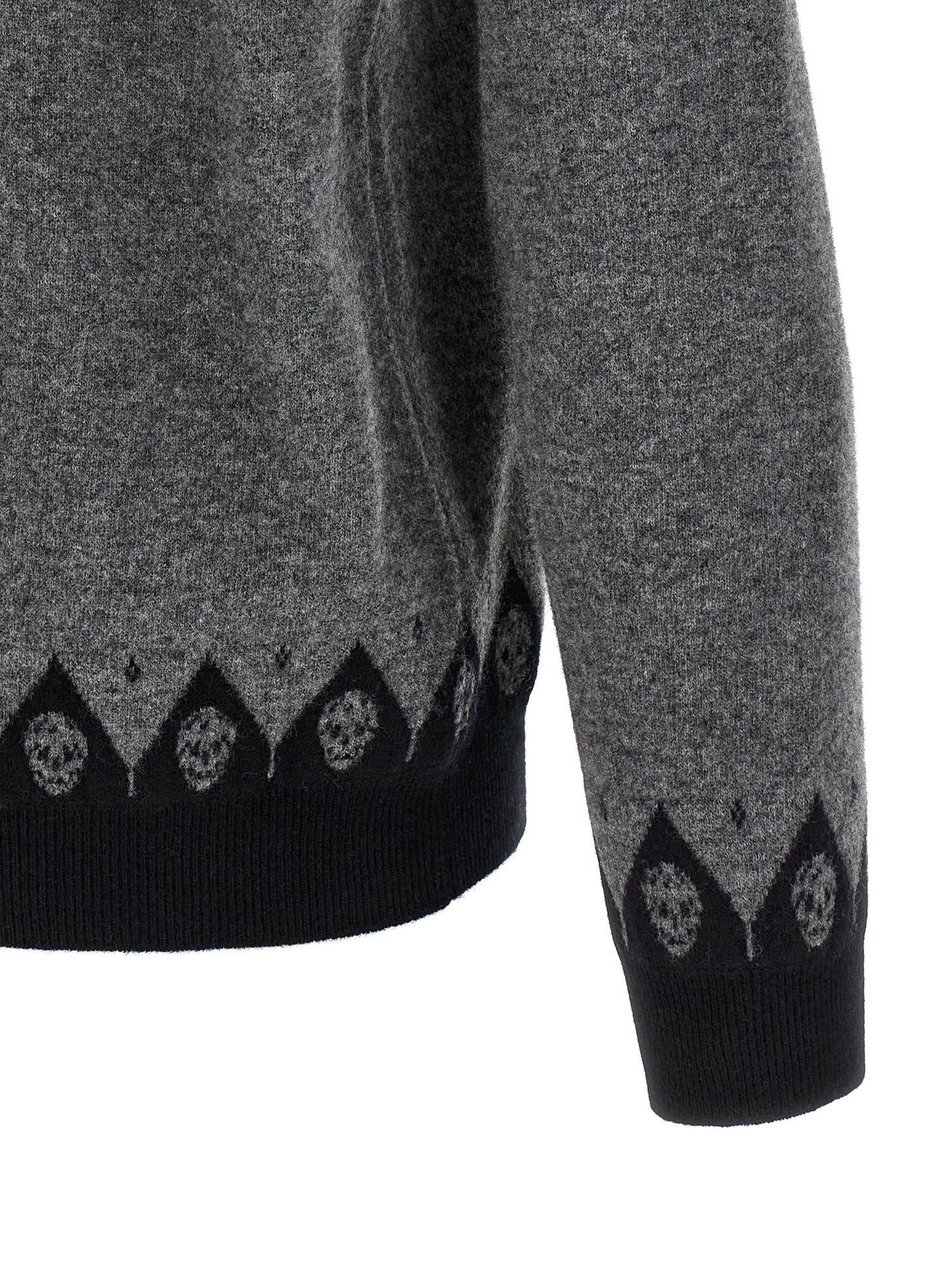 Cardigan by Alexander McQueen for men in wool gray, patterned & jacquard presents a textural silhouette, artfully finished with a textural and for a sophisticated, textural look.