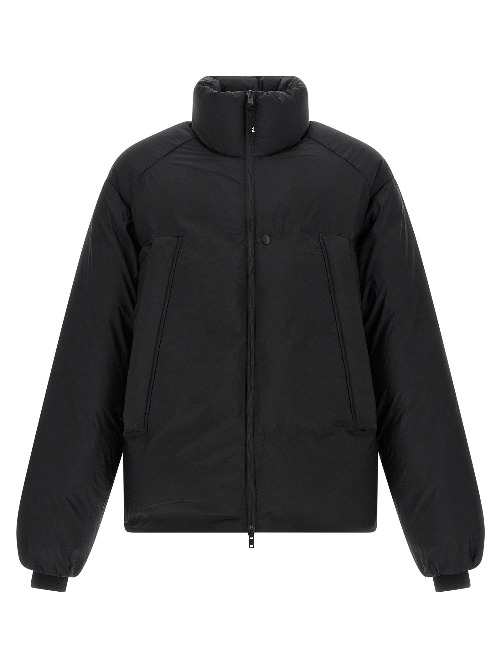 Puffer Jacket by Y-3 for men in nylon black features an contemporary silhouette, showcasing a sophisticated and contemporary windproof, pockets & insulated for a truly refined look.