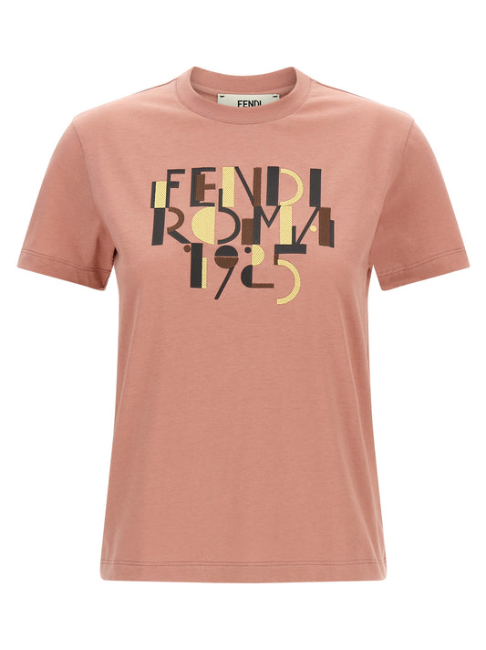 T-Shirt by Fendi for women in cotton multicolor, pink & print features an edgy silhouette, meticulously detailed with a sophisticated short-sleeve and for a truly edgy finish.
