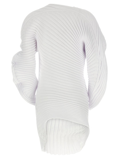 Dress by Issey Miyake for women in polyester white & patterned features an cute silhouette, detailed with a and boat neckline that elegantly flows into a cute midi.