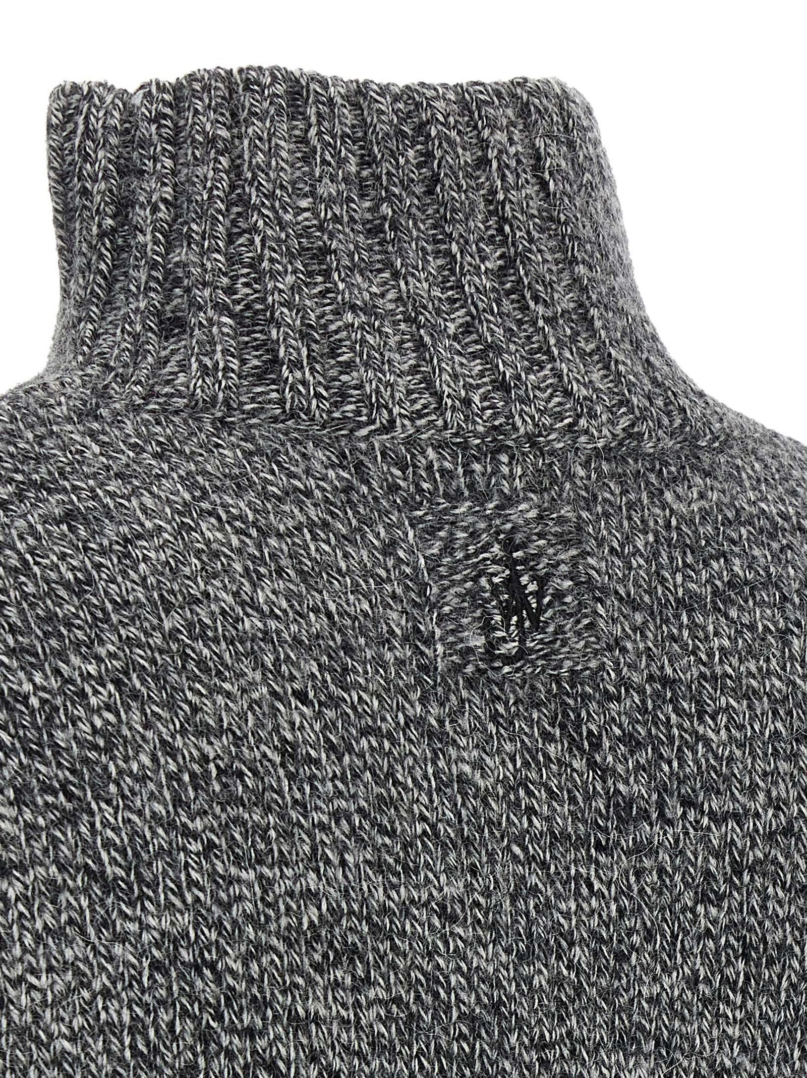 Cardigan by J.W.Anderson for men in acrylic leather & alpaca wool gray features an crisp silhouette, showcasing a sophisticated and detail for a truly crisp finish.