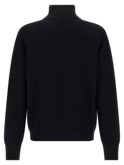 Cardigan by Roberto Collina for men in merino wool black showcases a luxurious silhouette, meticulously detailed with a sophisticated high-neck neckline and for a refined finish.