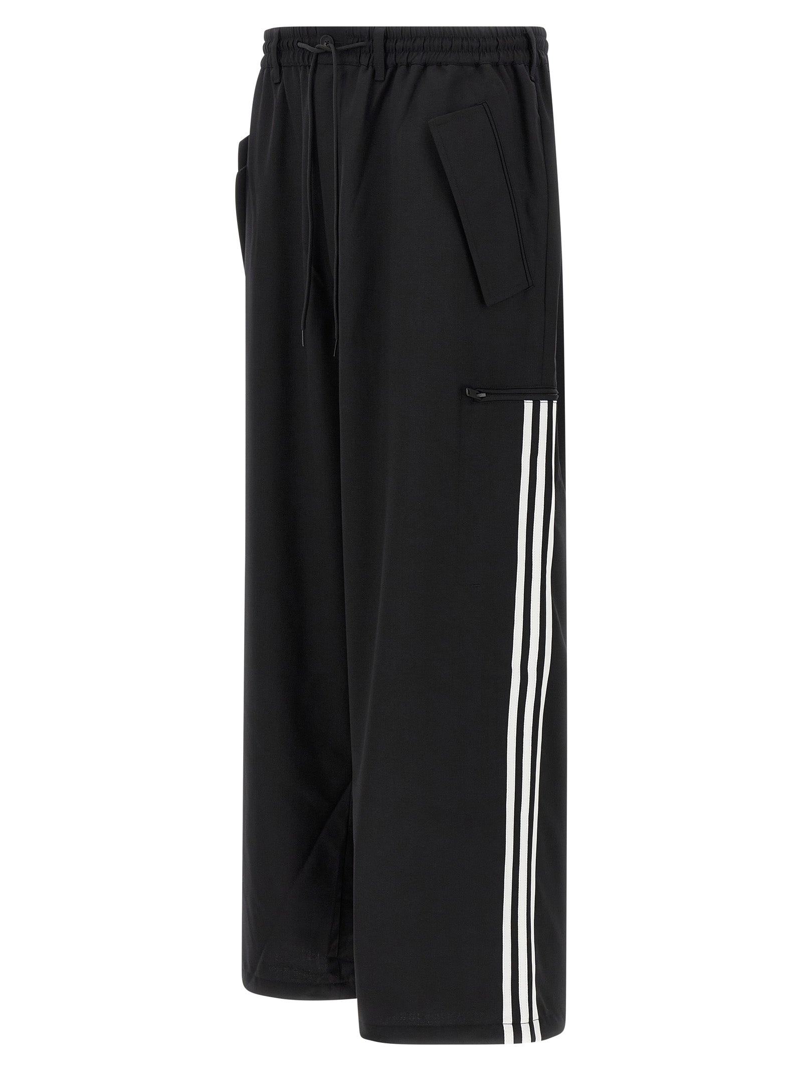 Casual Pants by Y-3 for men in polyester wool black presents a tailored silhouette, showcasing a tailored straight-leg and long cut with a refined for a truly tailored aesthetic.