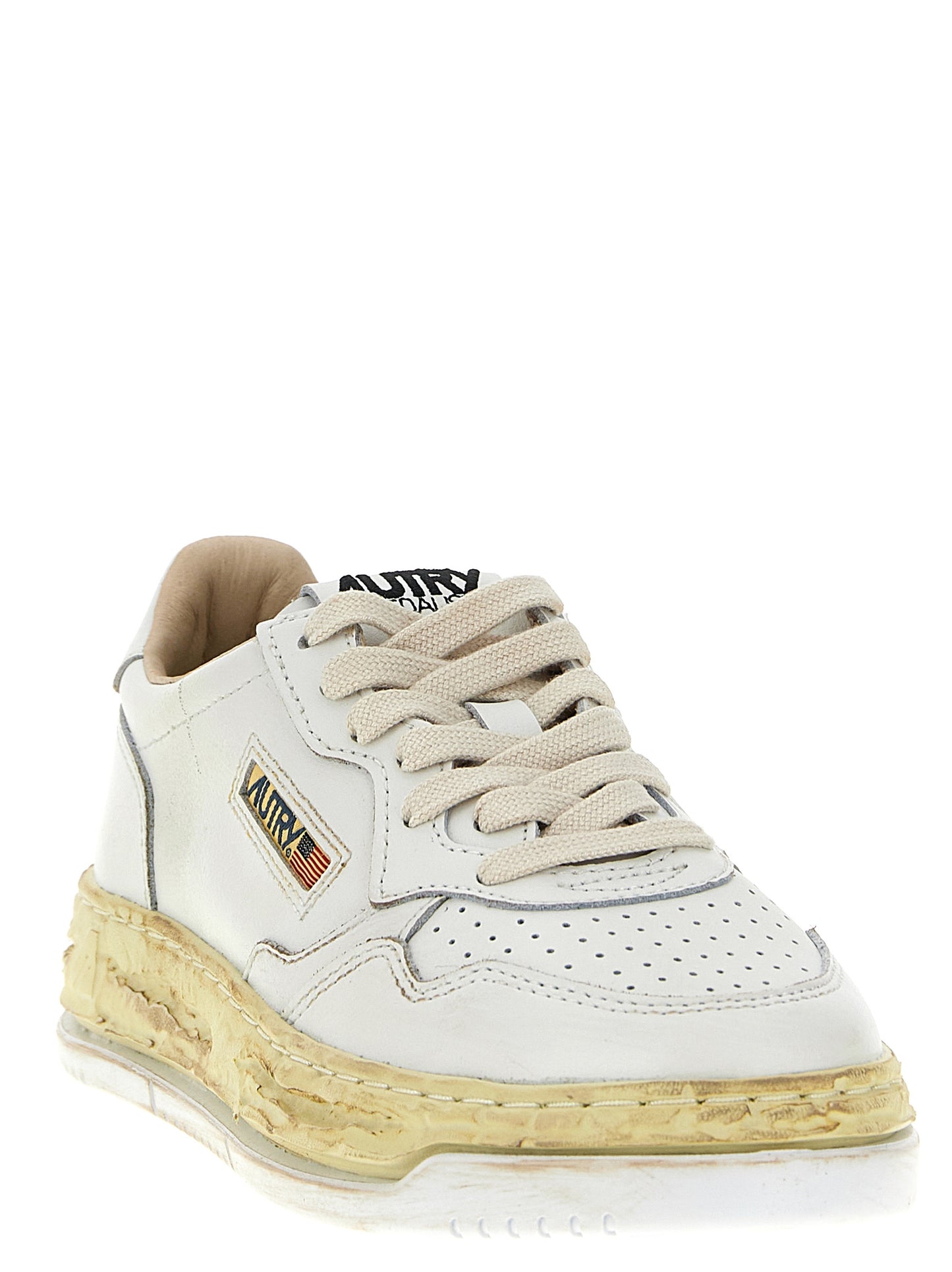 Sneakers by Autry for women in goatskin leather white presents a impeccable silhouette as Women's Chunky Goatskin Leather Sneakers, expertly defined by a impeccable chunky style for a impeccable, high-fashion look.