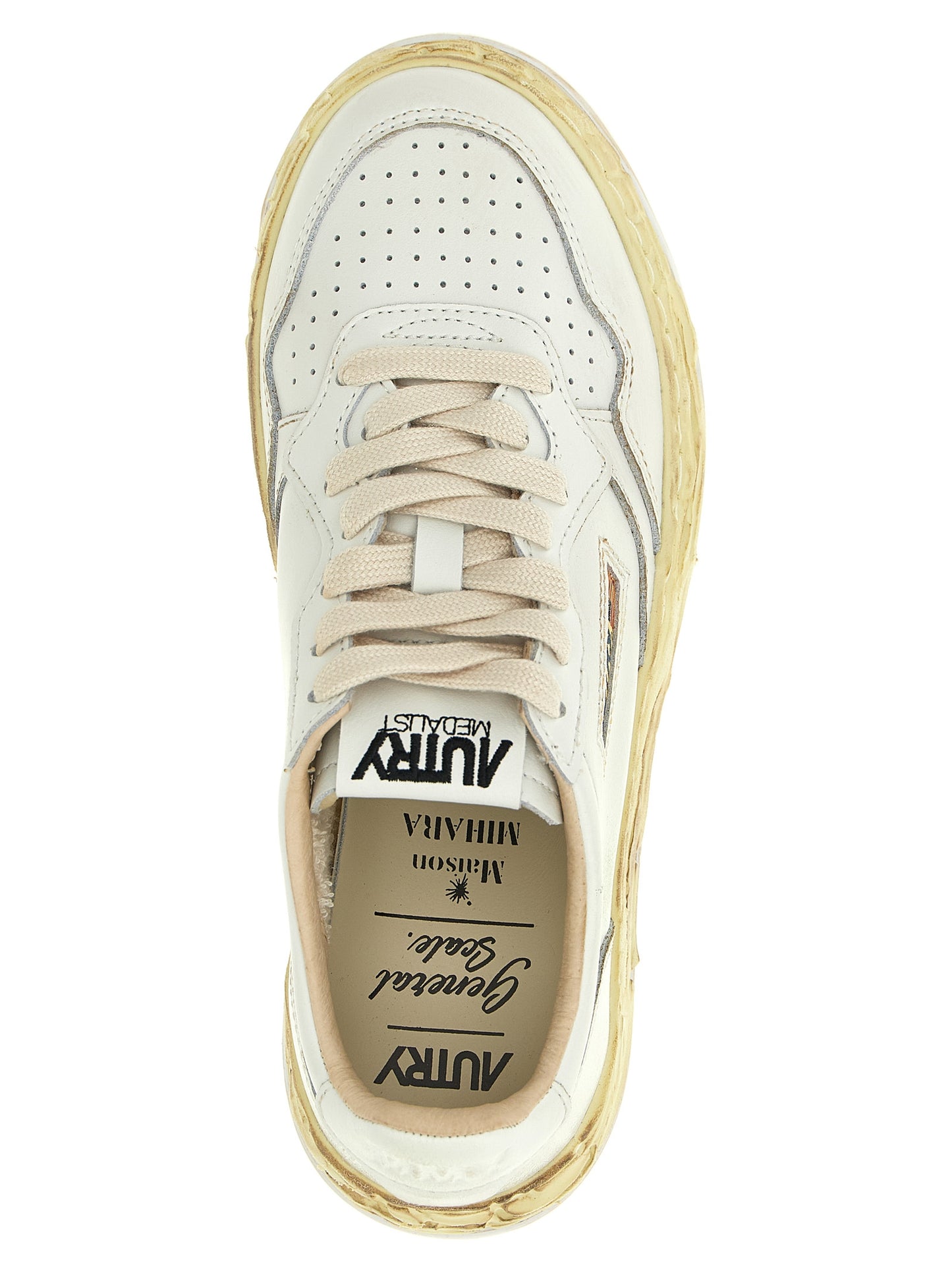 Sneakers by Autry for women in goatskin leather white features an timeless silhouette from the Women's Chunky Goatskin Leather Sneakers collection, showcasing a signature chunky style with an timeless finish.