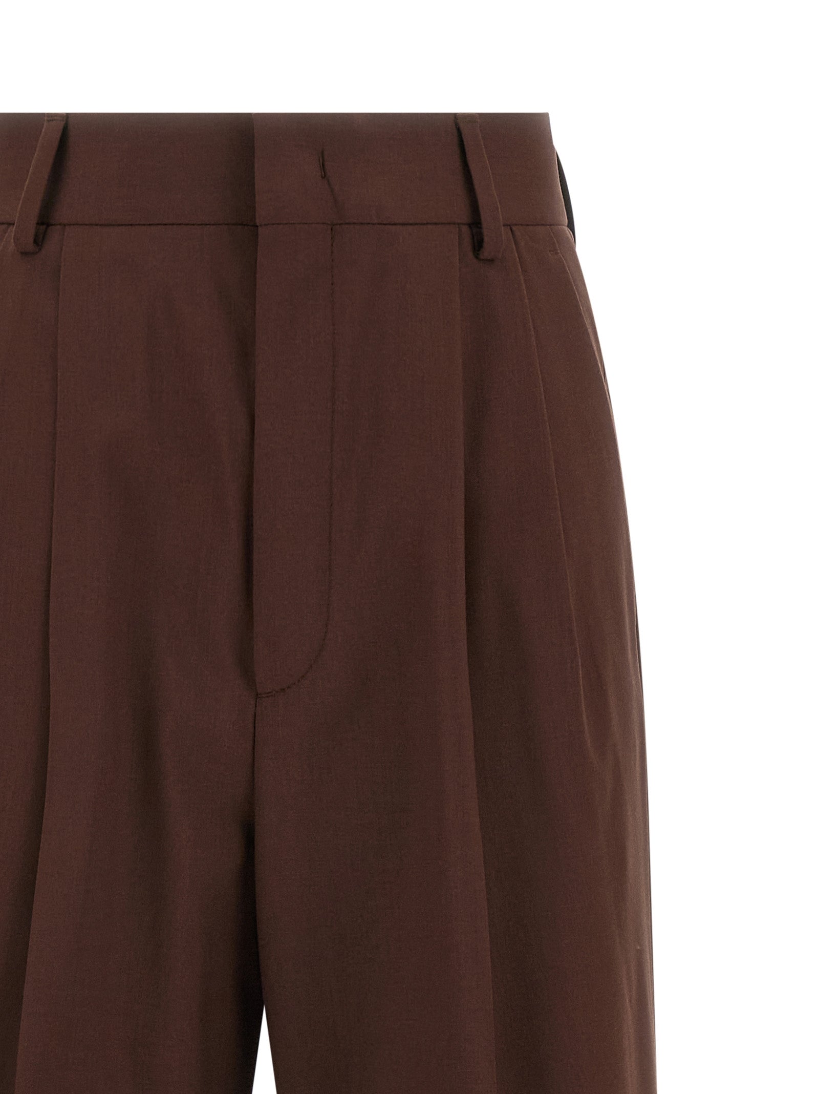 Trousers by Armarium for women in virgin wool brown features an sartorial silhouette, showcasing a precise straight-leg and long with a sartorial for a refined look.